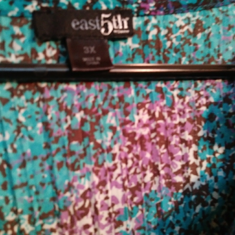 Multiple color blouse - Picture 4 of 4